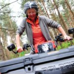 Jazda na quadach po leśnym traktach to świetna atrakcja dla pracownika w każdym wieku, fot. Hotel Zamek Lubliniec konferencje z adrenaliną