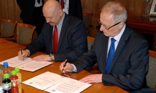 Thales dofinansuje program doktorski Politechniki Warszawskiej