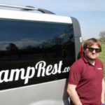 Młodzi pokochali kemping