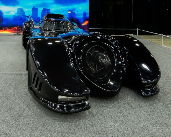 Świat komiksów w zasięgu ręki – Tripsta.pl zdradza, gdzie spotkać superbohaterów LIFESTYLE, Podróże - Kultowi superbohaterowie powracają w najnowszym filmie Batman v Superman: Świt sprawiedliwości, który trafi do polskich kin już 1 kwietnia 2016. Dla wszystkich fanów oczekujących premiery Tripsta.pl wybiera miejsca, w których można zgłębić sekrety świata bohaterów DC Comics.