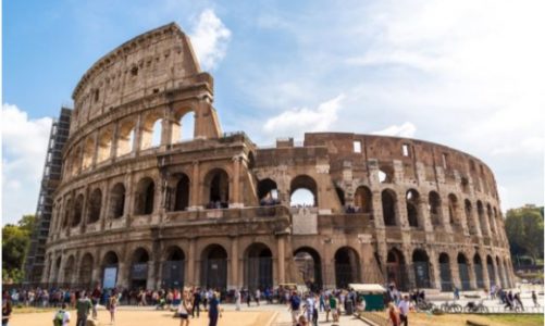 Nie lubisz tłumów na wakacjach? Unikaj tych miejsc!