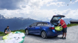 Samochodem na wakacje LIFESTYLE, Podróże - Mamy już sierpień, za nami połowa wakacji. Jeśli właśnie teraz wybieracie się na urlopowy wyjazd do któregoś z krajów Europy i zamierzacie jechać samochodem, warto się do tej wyprawy dobrze przygotować, by po powrocie przywieźć do domu same dobre wspomnienia.