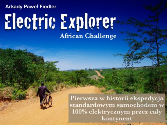 Arkady P. Fiedler - nowa wyprawa samochodem elektrycznym przez Afrykę LIFESTYLE, Podróże - Arkady P. Fiedler, polski podróżnik, wnuk pisarza Arkadego Fiedlera, zapowiedział nową wyprawę przez Afrykę. Tym razem jednak mały Fiat 126p zostanie w domu, a Arkady wyruszy przez kontynent standardowym samochodem elektrycznym.