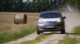 Arkady Fiedler przed wyprawą… LIFESTYLE, Podróże - Arkady Fiedler podróżując Fiatem 126p pokonał Europę, Afrykę oraz Azję. To nie koniec jego samochodowych przygód.