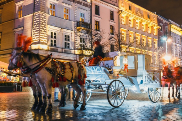 Walentynki w Krakowie z AccorHotels LIFESTYLE, Podróże - Walentynki kojarzą się przede wszystkim z czasem spędzonym z ukochaną osobą – i słusznie. Ale walentynki to nie musi być tylko jeden wieczór. Warto świętować je również przez cały weekend. Co zaplanować, aby był wyjątkowy?