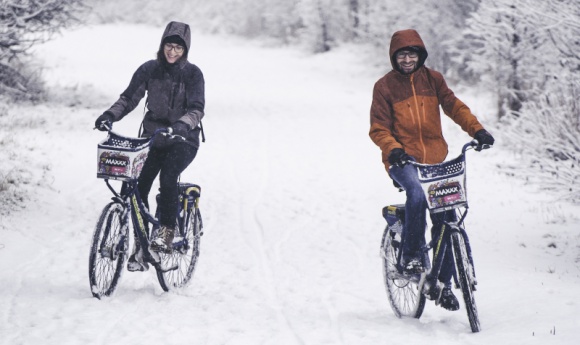 Rowerowa zima na sto dwa…tysiące kilometrów! LIFESTYLE, Podróże - Jako pierwszy i jedyny w Polsce, krakowski jednoślad dostępny jest przez cały rok. Nawet w najzimniejsze dni Wavelo było wyjątkowo popularnym środkiem transportu – od początku grudnia jego użytkownicy zanotowali ponad 40 tysięcy wypożyczeń.