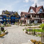 ZOSTAW ZATŁOCZONE PLAŻE I RUSZAJ W GÓRY!