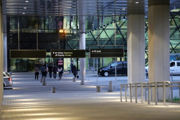 Które polskie lotniska mają największe opóźnienia?