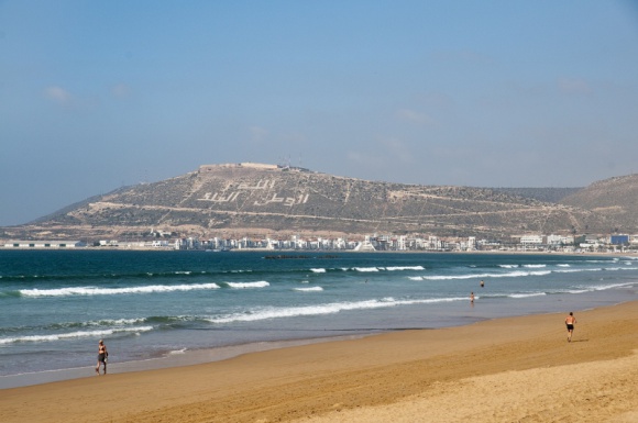 Na wakacje do Maroka LIFESTYLE, Podróże - Maroko to kierunek na udane wakacje. To piaszczyste plaże i aktywny wypoczynek. W kwietniu udostępniono nową atrakcję, ruiny starożytnego miasta Liksus, nieopodal Tangeru. W czerwcu w Fezie i Rabacie odbędą się dwa międzynarodowe festiwale muzyczne. Jest w czym wybierać!