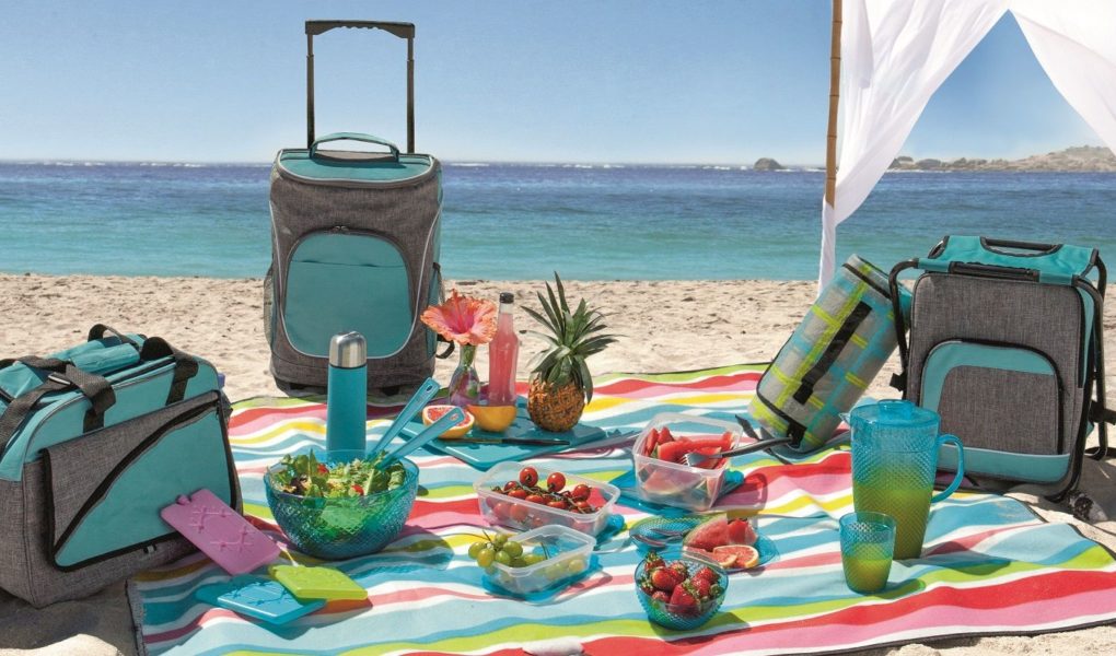 Spakuj się i zachowaj spokój. Wakacyjny poradnik przedwyjazdowy