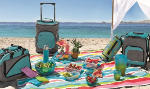 Spakuj się i zachowaj spokój. Wakacyjny poradnik przedwyjazdowy