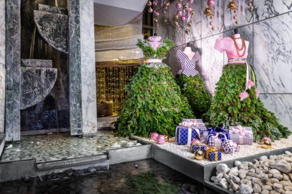 Art de Noël. Christmas Couture – moda na Święta w hotelach Sofitel LIFESTYLE, Podróże - Celebracja Bożego Narodzenia – Art de Noël – jest dla Sofitel Hotels & Resorts, ambasadorów francuskiej kultury na całym świecie, jednym z najważniejszych wydarzeń. Co roku marka ta wybiera magiczny i niepowtarzalny motyw przewodni, który towarzyszy gościom w czasie Świąt.