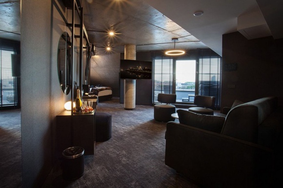 Loftowy styl, smart technologie i efekt czekolady. Klimatyczne wnętrza The Loft LIFESTYLE, Podróże - Działający od niespełna roku, krakowski The Loft Hotel to miejsce wyjątkowe, nie tylko dlatego, że jego oferta skierowana jest wyłącznie do osób dorosłych.