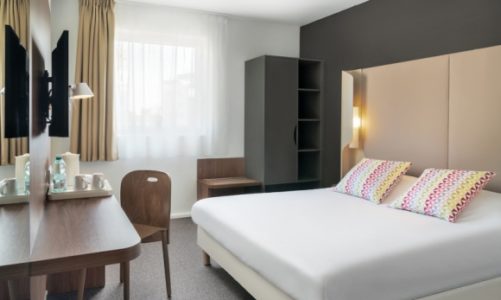 Wyjazd służbowy w czasie pandemii: na co zwracać uwagę, wybierając hotel?