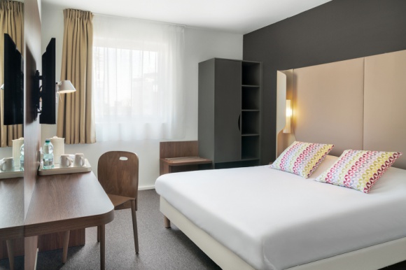 Wyjazd służbowy w czasie pandemii: na co zwracać uwagę, wybierając hotel?